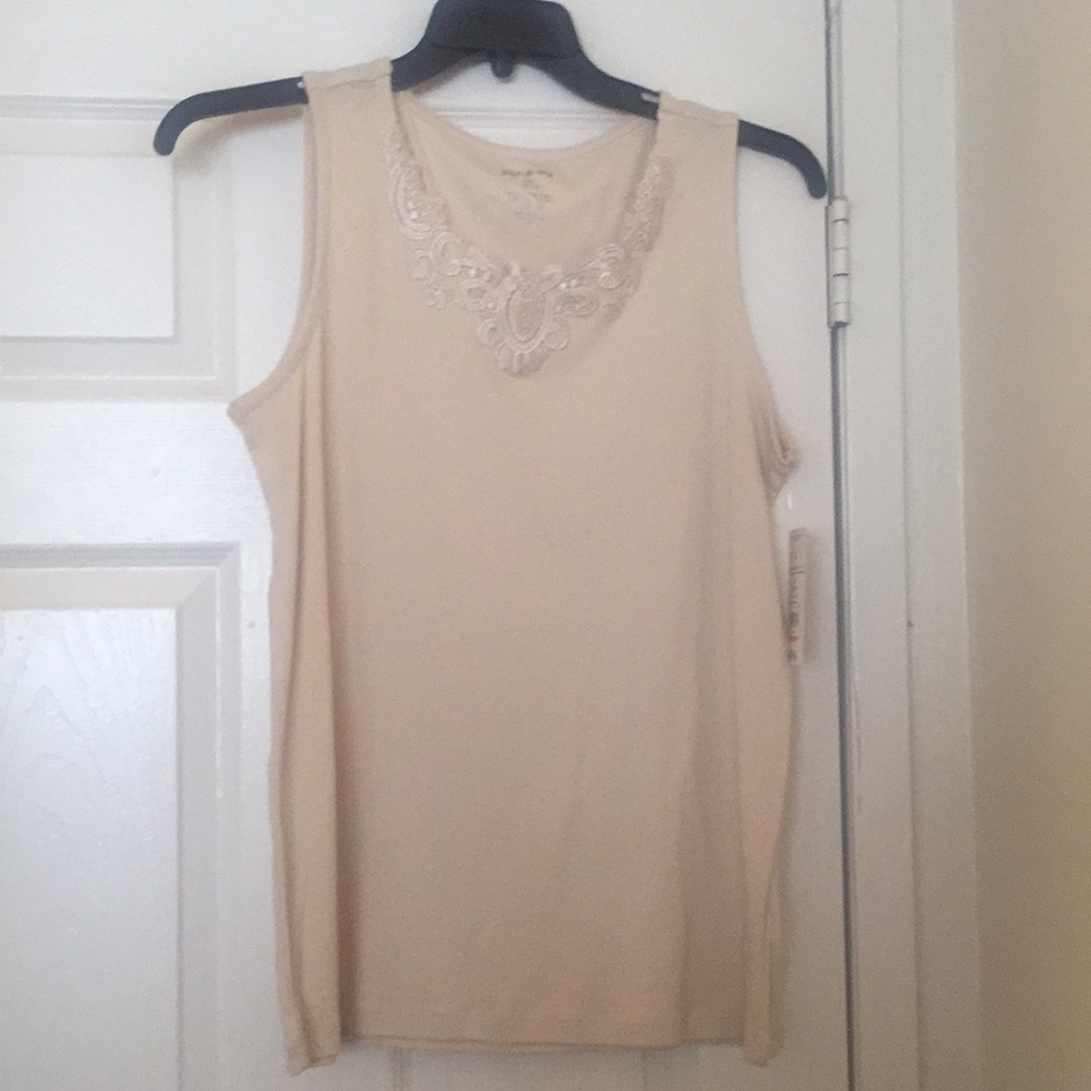 SMOKE FREE 🏡 **NWT** White Stag L 12-14 Tank Top